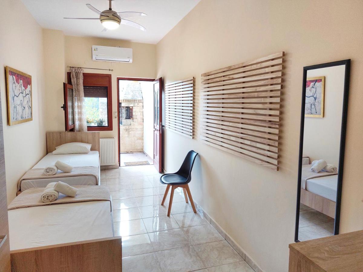 Villa Balcony, Cozy Villa With Amazing View Rodhiá Exterior foto